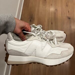 New Balance Intelligent Choice 327